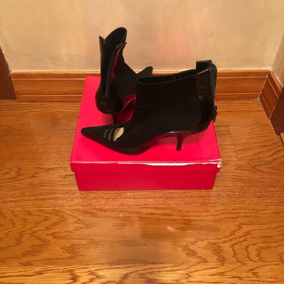 Very elegant suede Italian booties - Picture 3 of 5